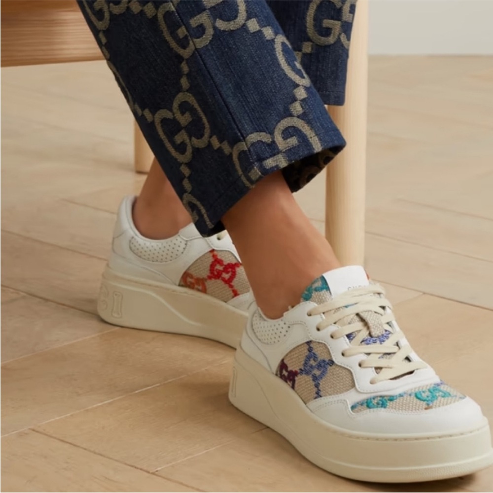 Gucci White Leather/Beige Canvas Embroidered Sneakers